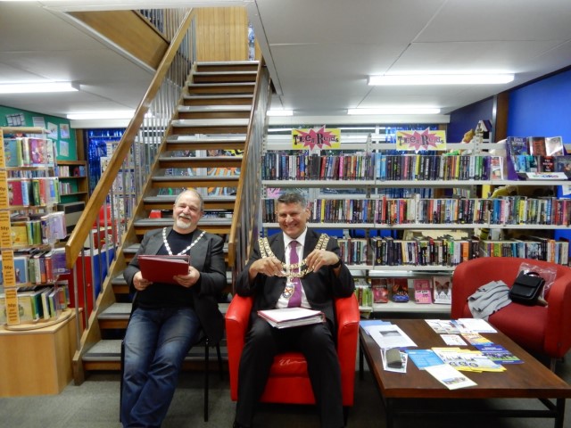 mayor and deputy mayor at the library