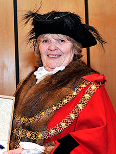 mayor sandra heyward